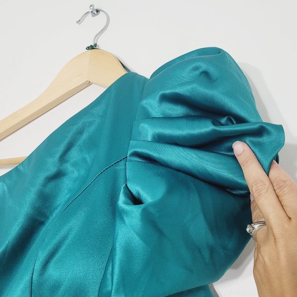 Karlie Monkees NEW One Shoulder Long Sleeve Satin Event Dress Stretch Green NWT - Picture 5 of 16
